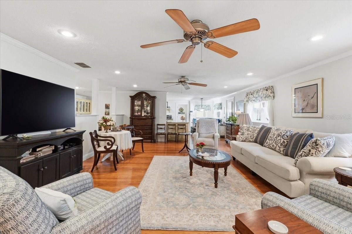2910 FRITZKE RD, DOVER, FL, 33527