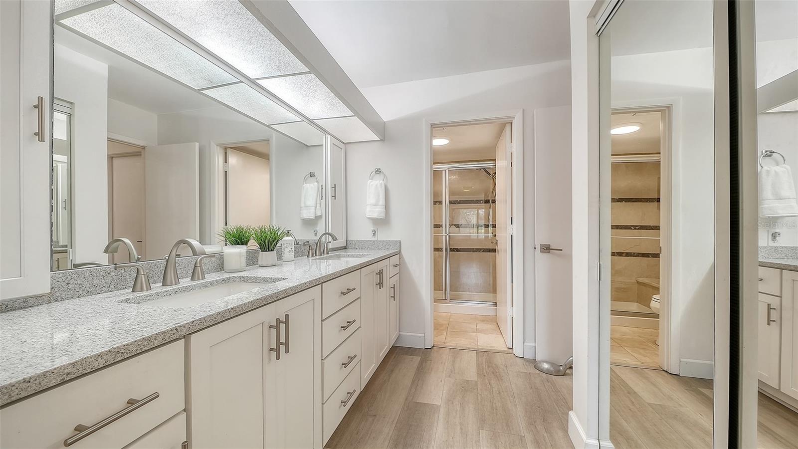 3131 HEATHERWOOD LN, SARASOTA, FL, 34235