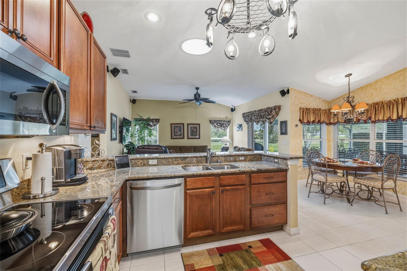 10334 COLLAR DR, SAN ANTONIO, FL, 33576