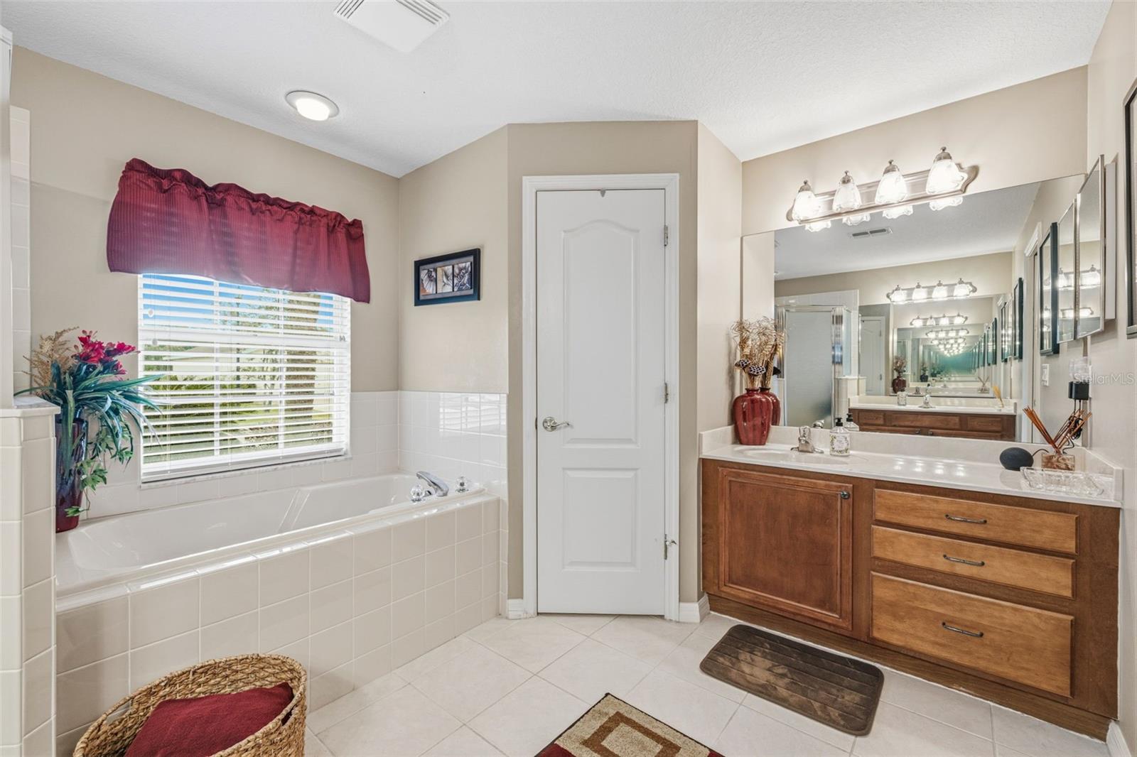 10334 COLLAR DR, SAN ANTONIO, FL, 33576