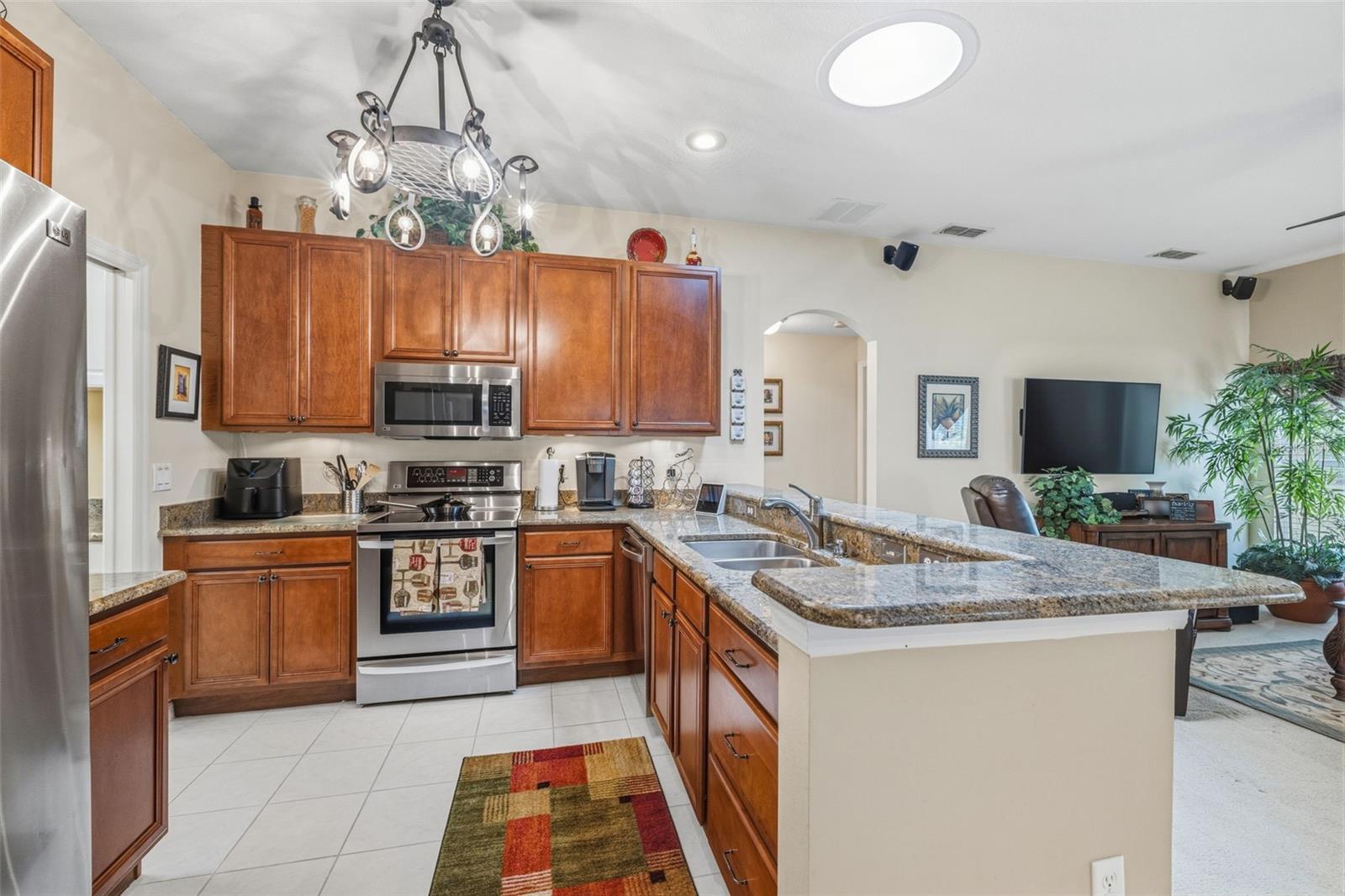 10334 COLLAR DR, SAN ANTONIO, FL, 33576