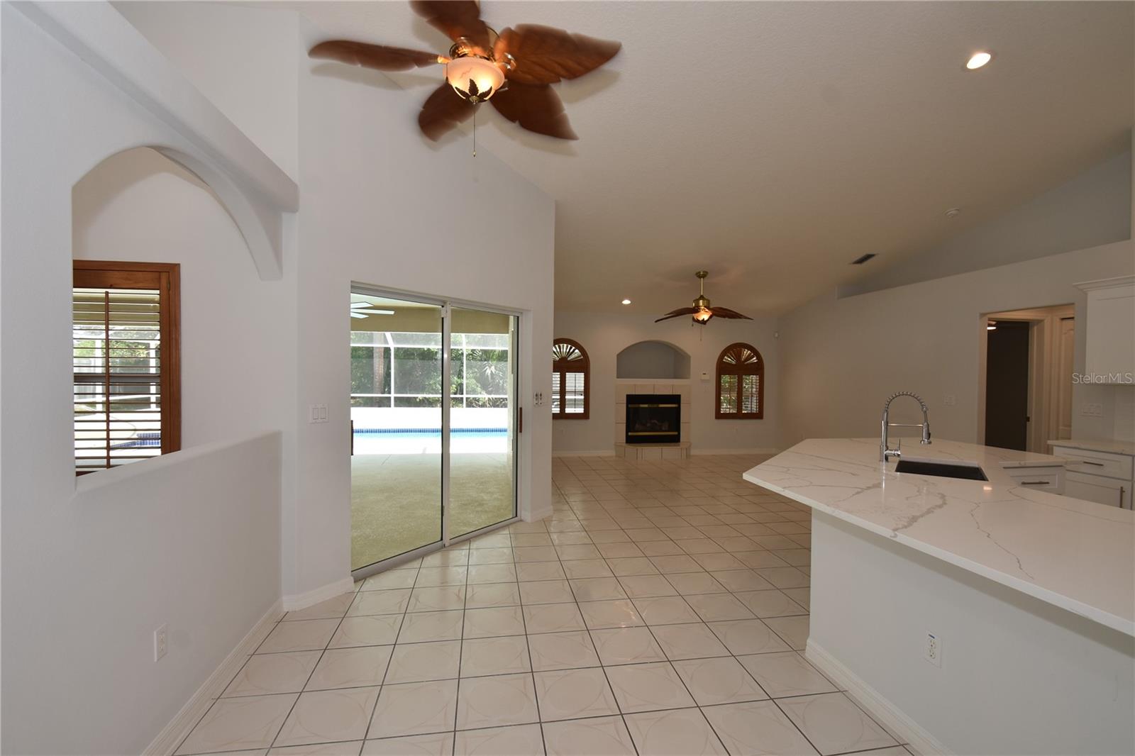 17 WHITE HALL DR, PALM COAST, FL, 32164