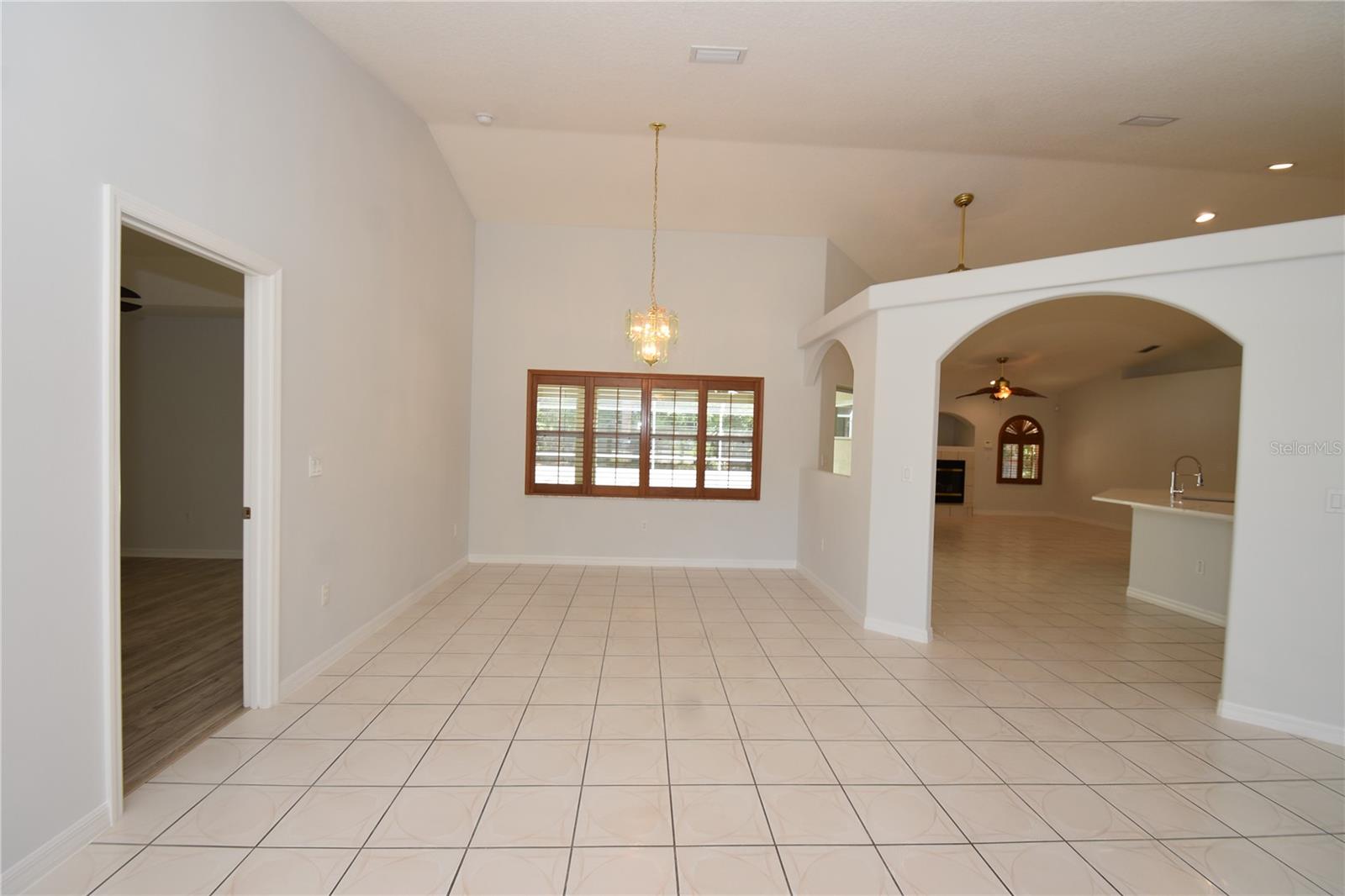 17 WHITE HALL DR, PALM COAST, FL, 32164