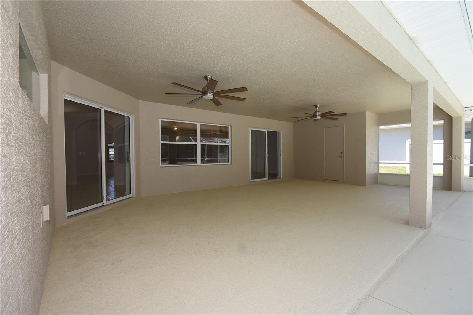 17 WHITE HALL DR, PALM COAST, FL, 32164