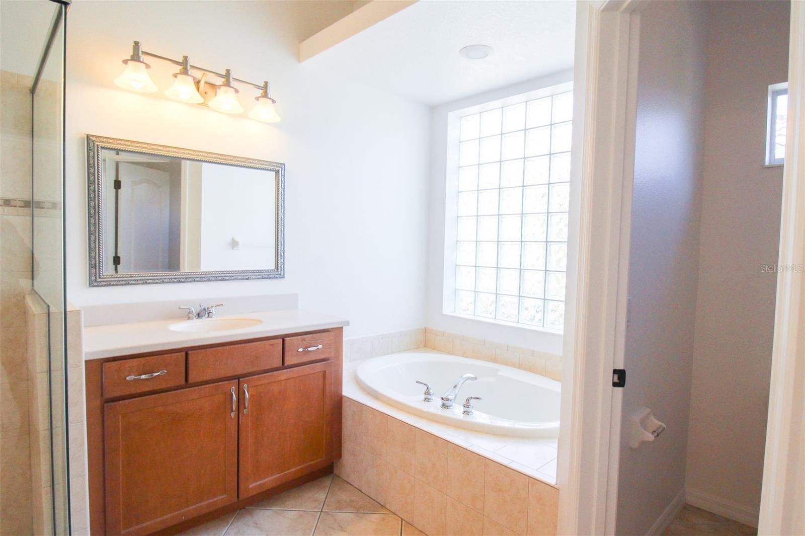 6343 ROOKERY CIR, BRADENTON, FL, 34203