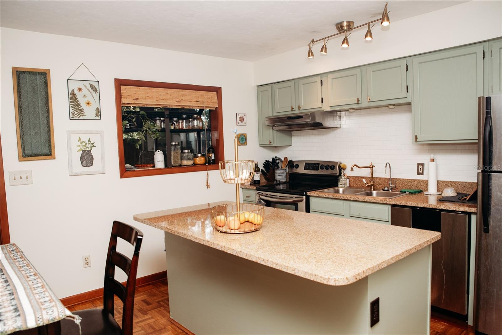 2002 SW 43RD AVE, GAINESVILLE, FL, 32608