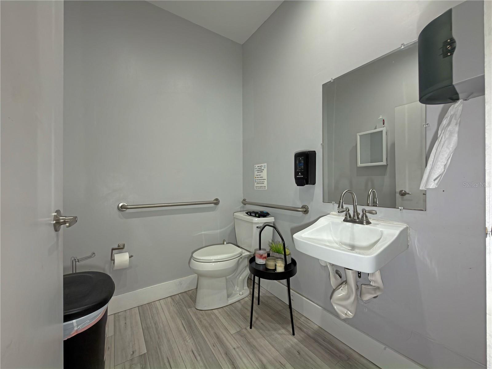 10501 S ORANGE AVE #107, ORLANDO, FL, 32824