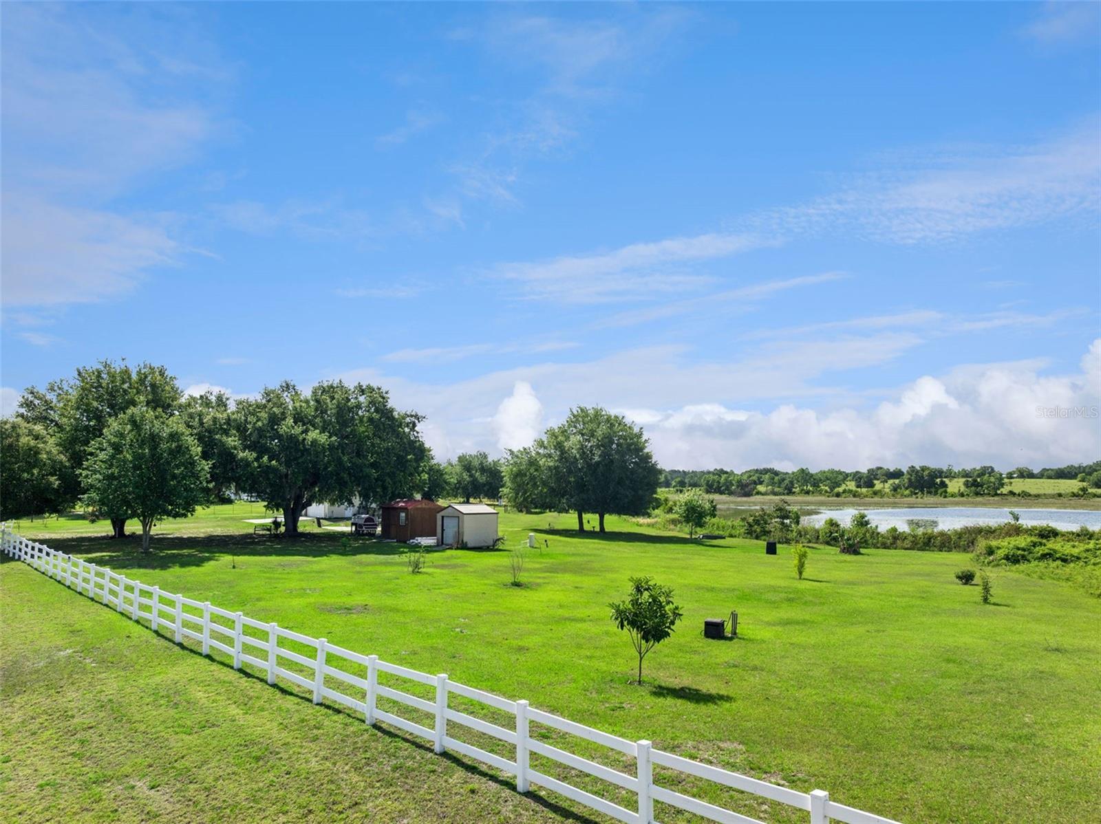8020 SERGEANT PEPPER DR, HOWEY IN THE HILLS, FL, 34737
