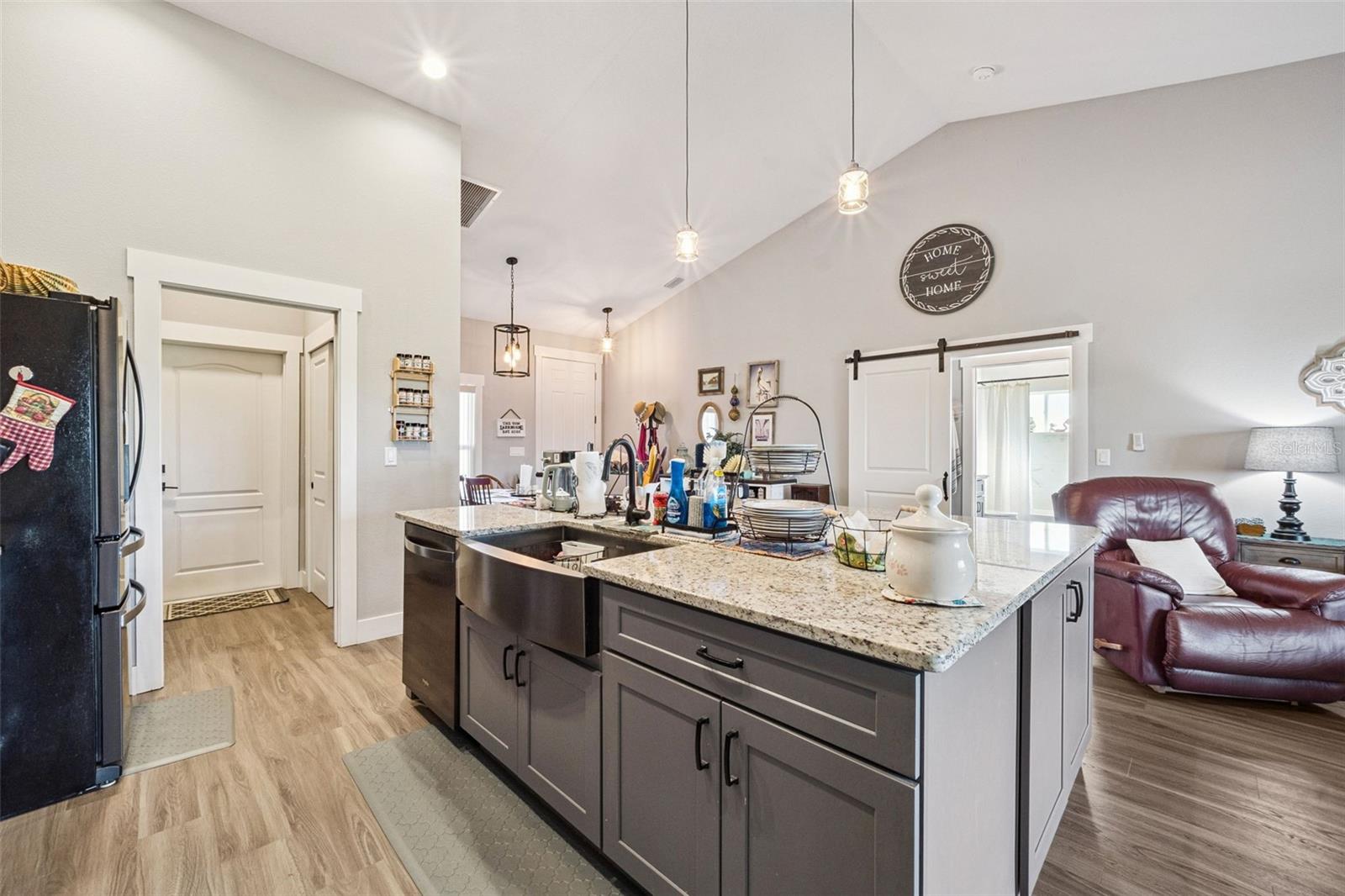 8020 SERGEANT PEPPER DR, HOWEY IN THE HILLS, FL, 34737