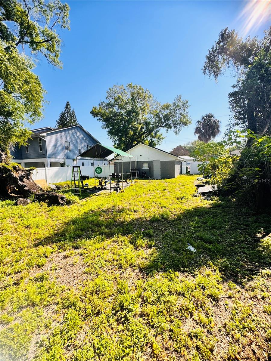 8710 N TANGERINE PL, TAMPA, FL, 33617