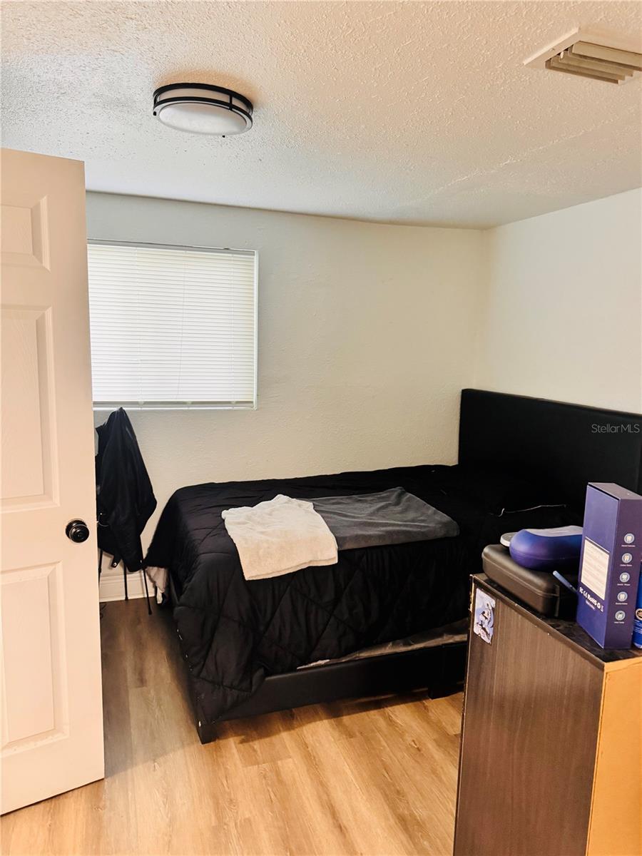 8710 N TANGERINE PL, TAMPA, FL, 33617