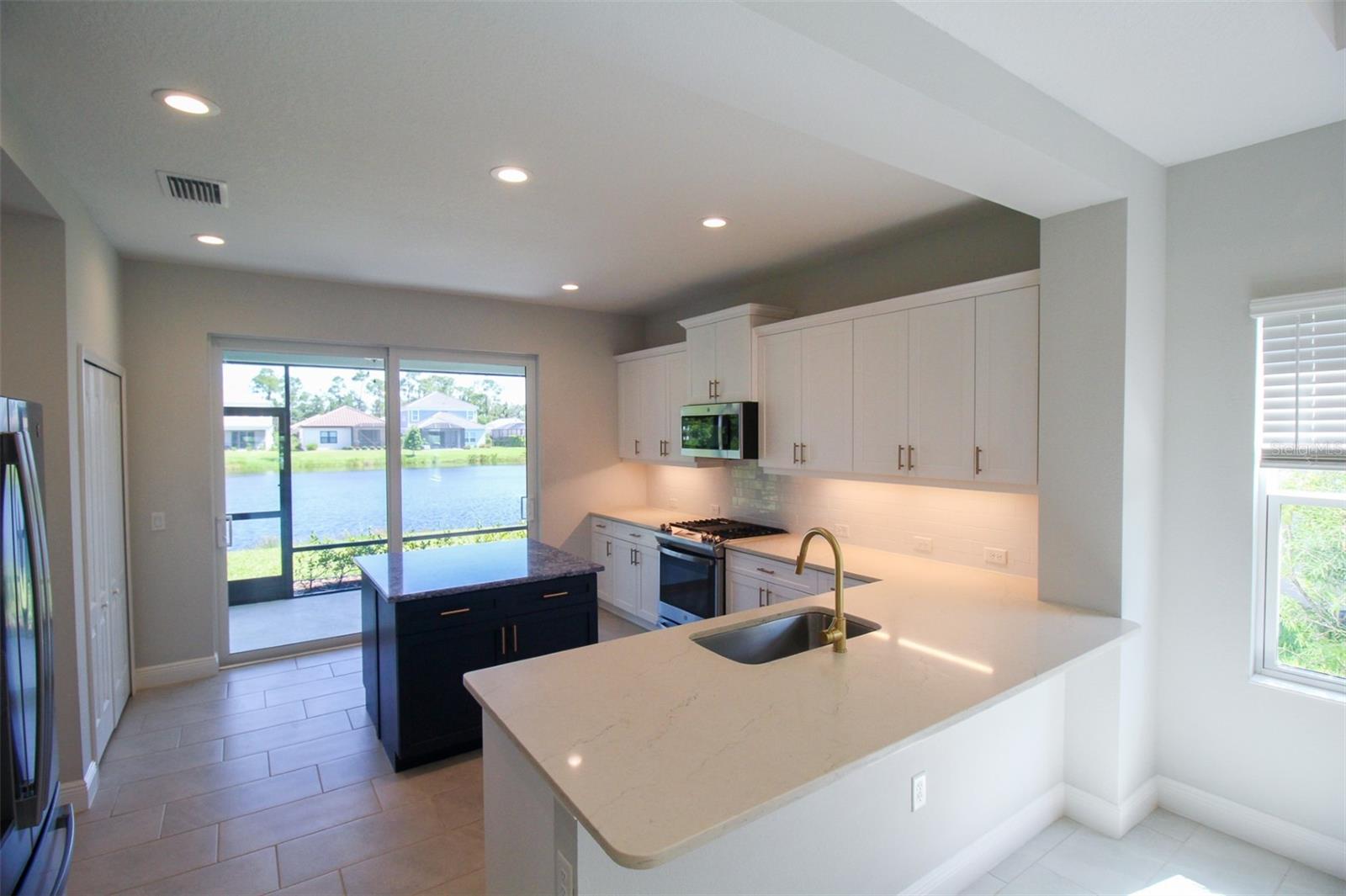 12813 TRUE BLUE CIR, BRADENTON, FL, 34211
