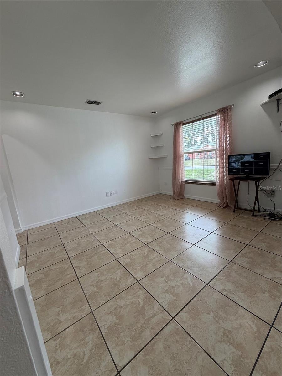 101 GARDENIA RD, KISSIMMEE, FL, 34743