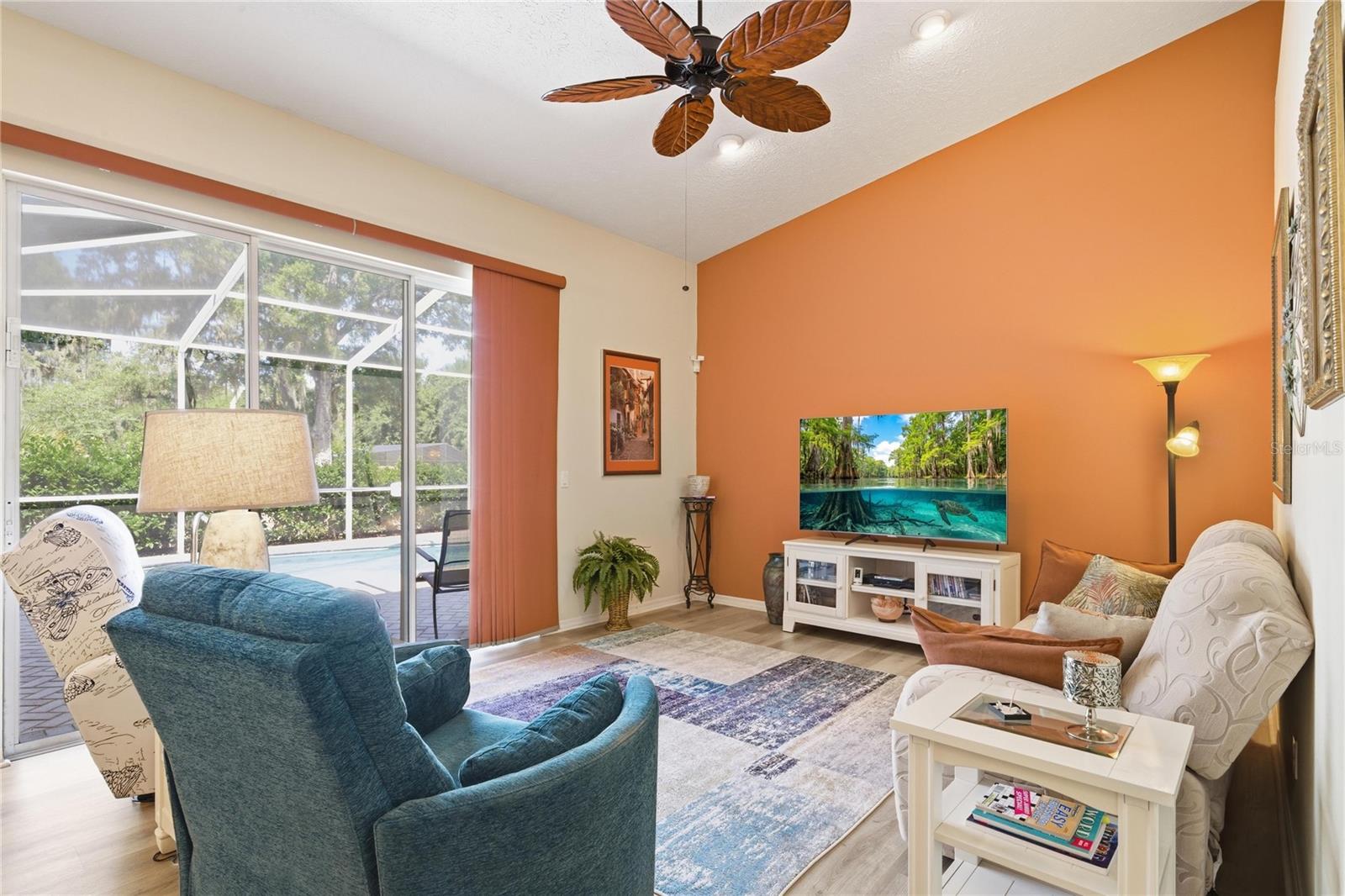 8204 E FAIRWAY LOOP, INVERNESS, FL, 34450