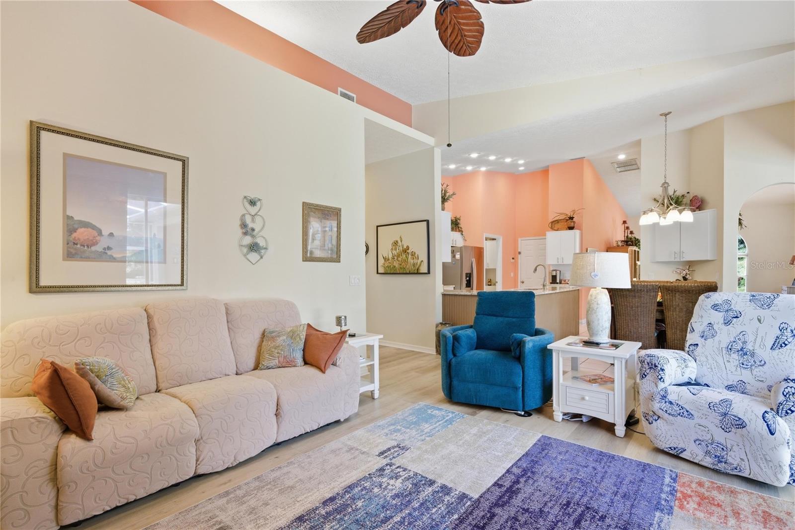 8204 E FAIRWAY LOOP, INVERNESS, FL, 34450