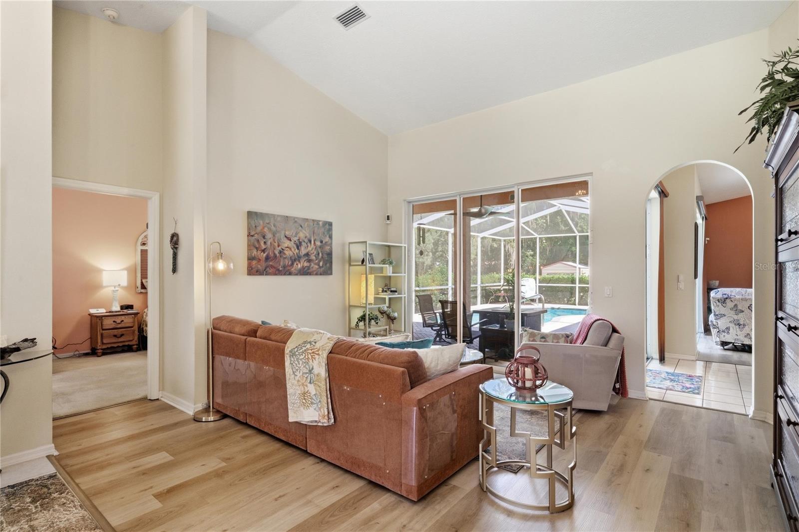 8204 E FAIRWAY LOOP, INVERNESS, FL, 34450