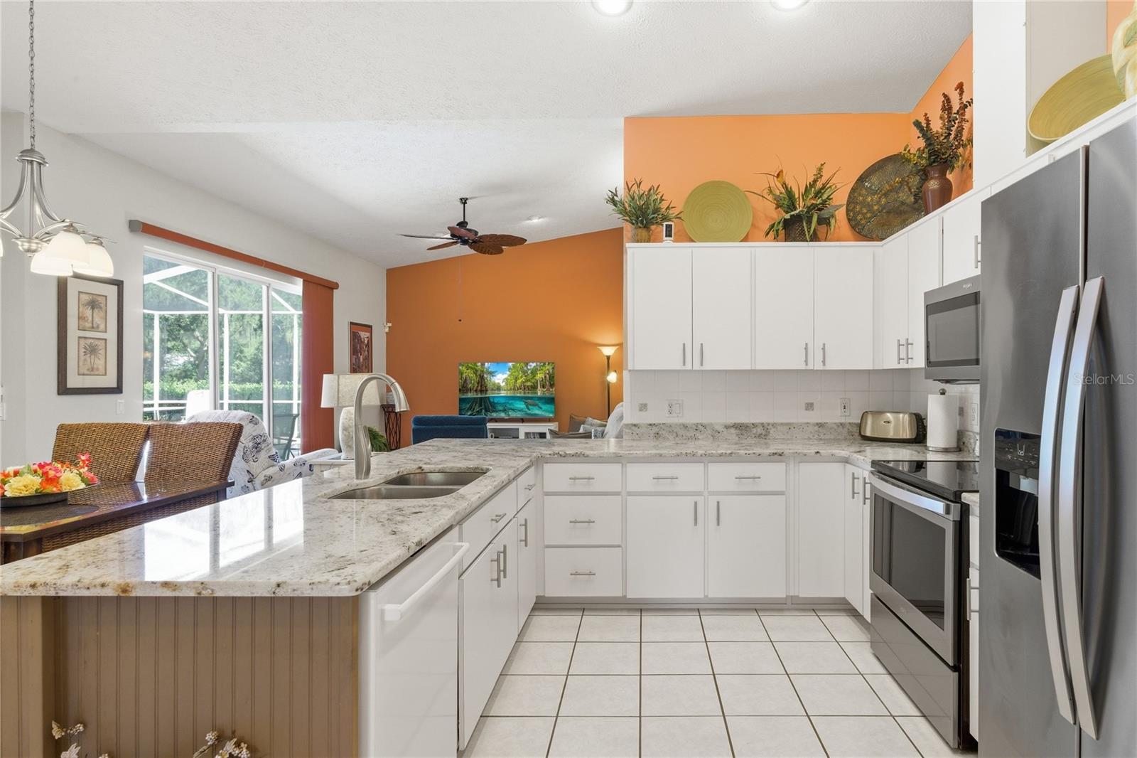 8204 E FAIRWAY LOOP, INVERNESS, FL, 34450