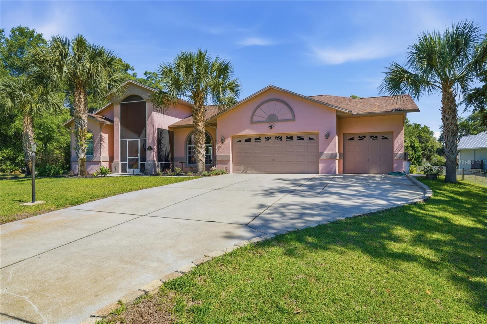 8204 E FAIRWAY LOOP, INVERNESS, FL, 34450