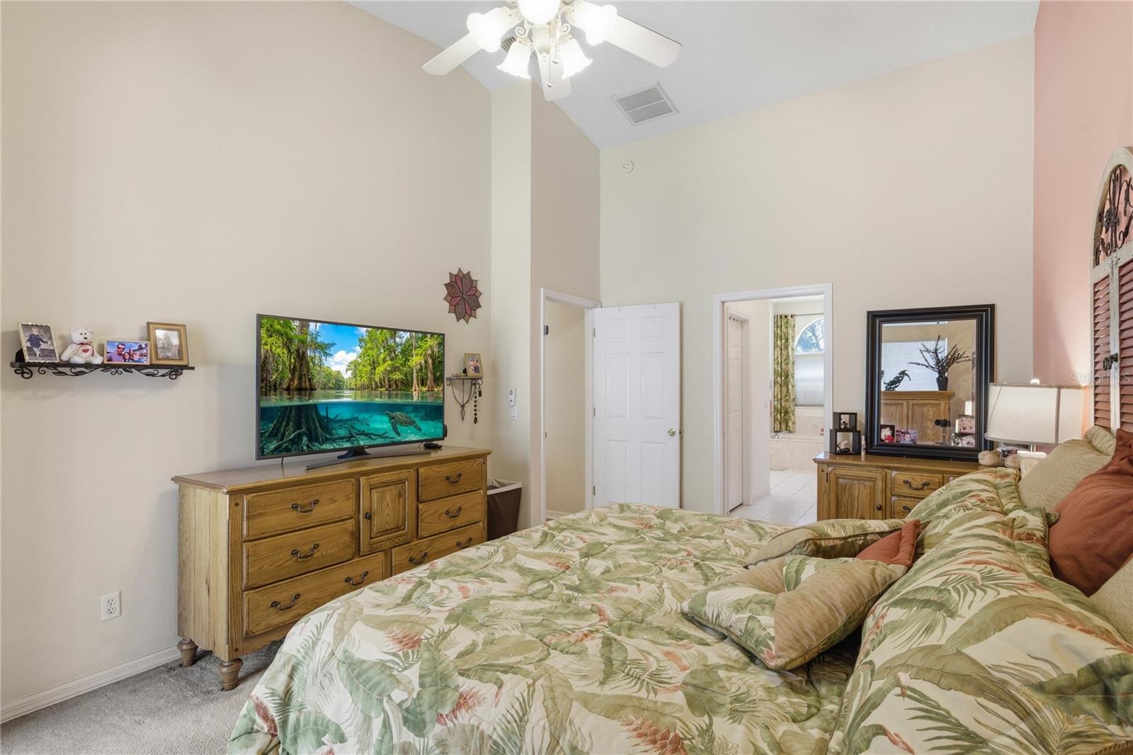 8204 E FAIRWAY LOOP, INVERNESS, FL, 34450