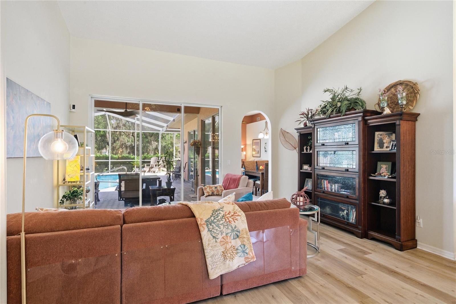 8204 E FAIRWAY LOOP, INVERNESS, FL, 34450