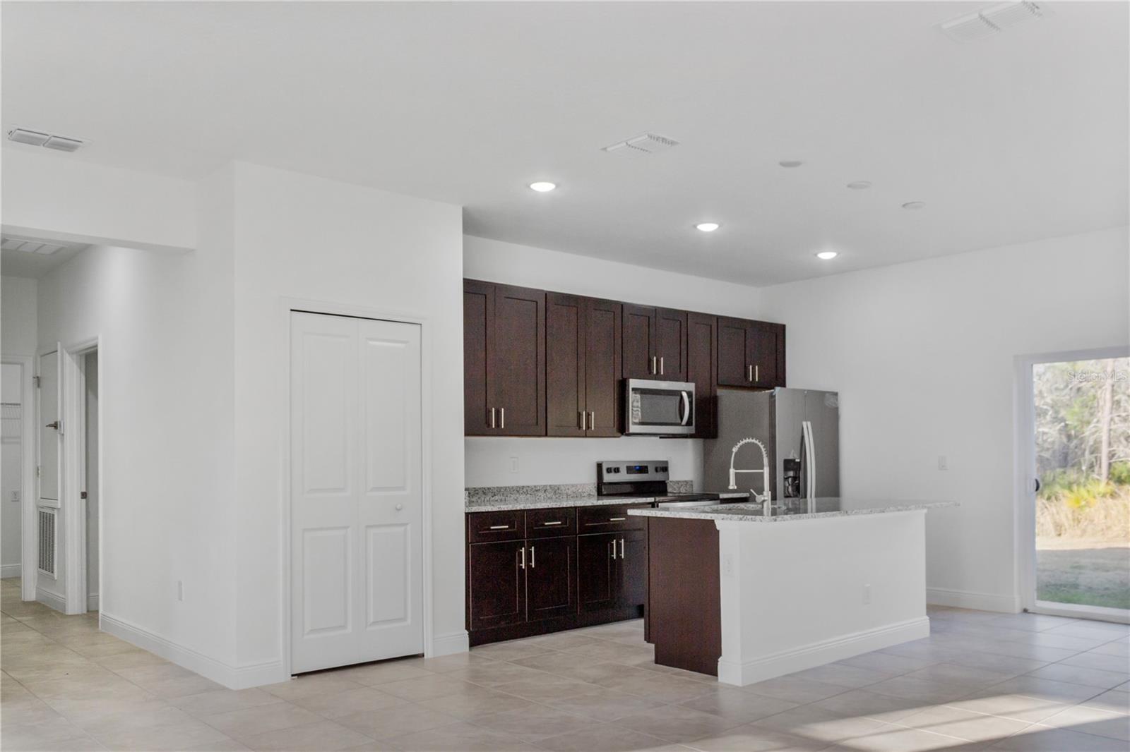 1569 W MC NEAL DR, CITRUS SPRINGS, FL, 34434