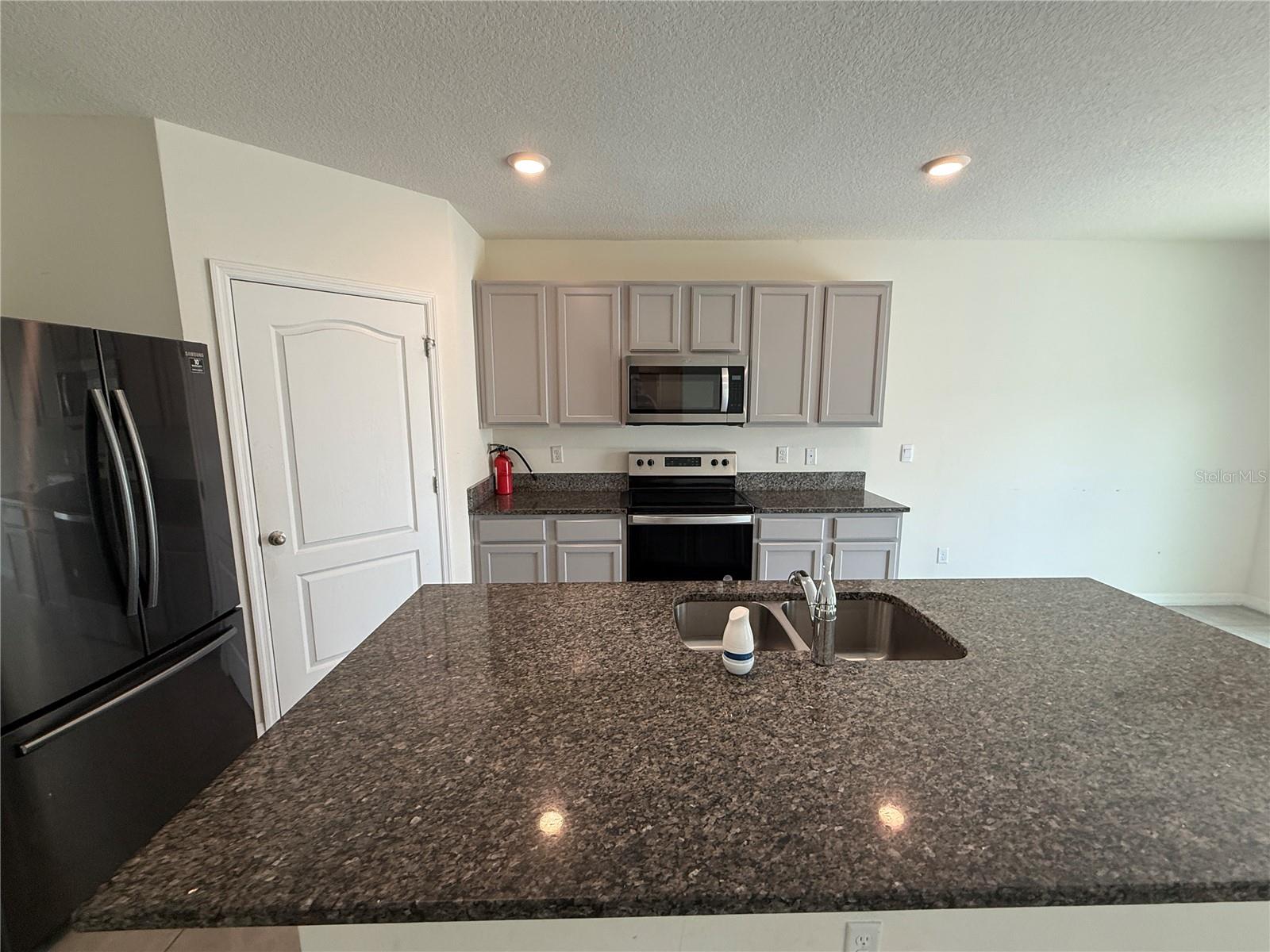 2029 MAPLE RIDGE DR, ZELLWOOD, FL, 32798