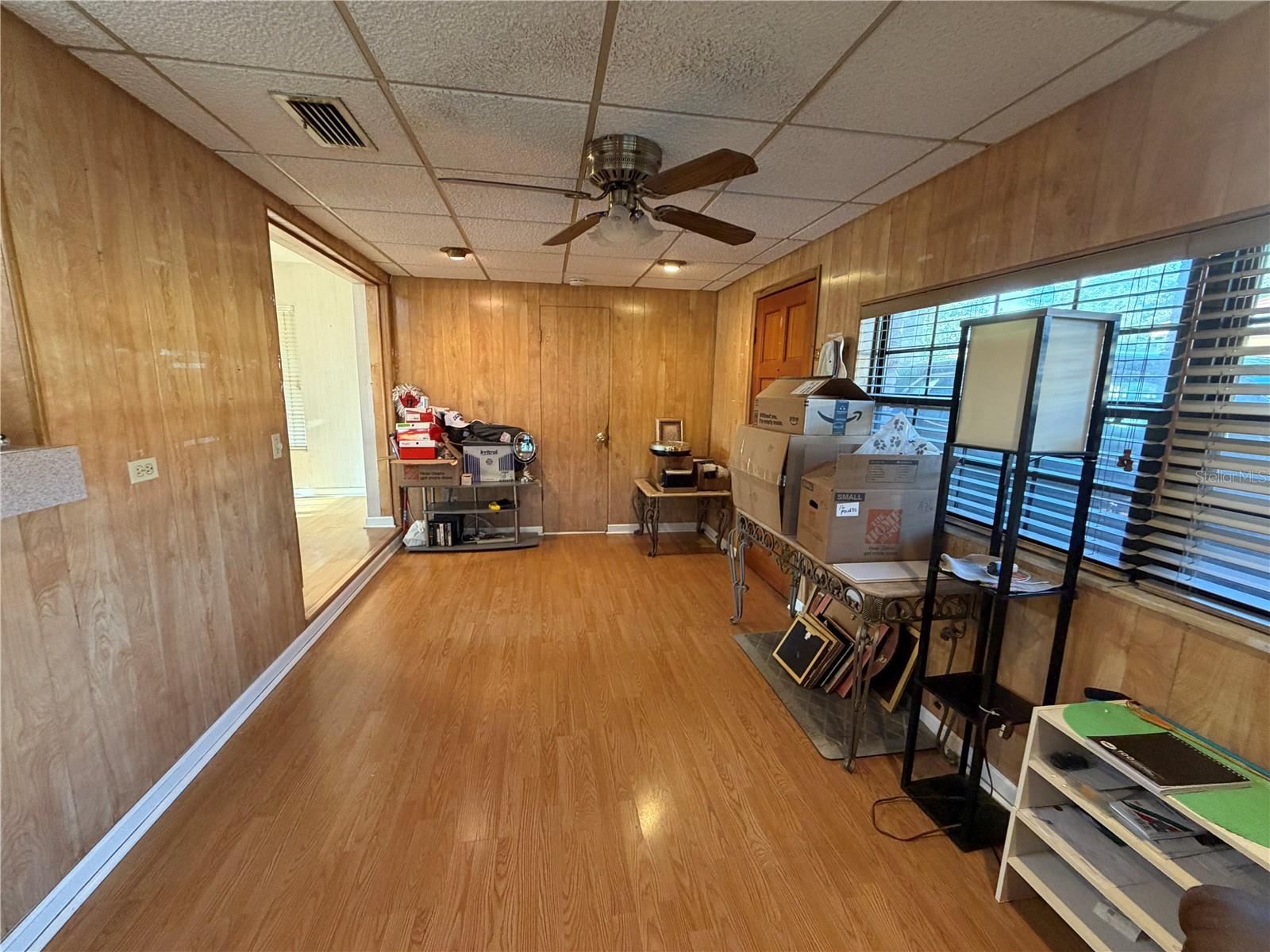 2723 W OSBORNE AVE, TAMPA, FL, 33614