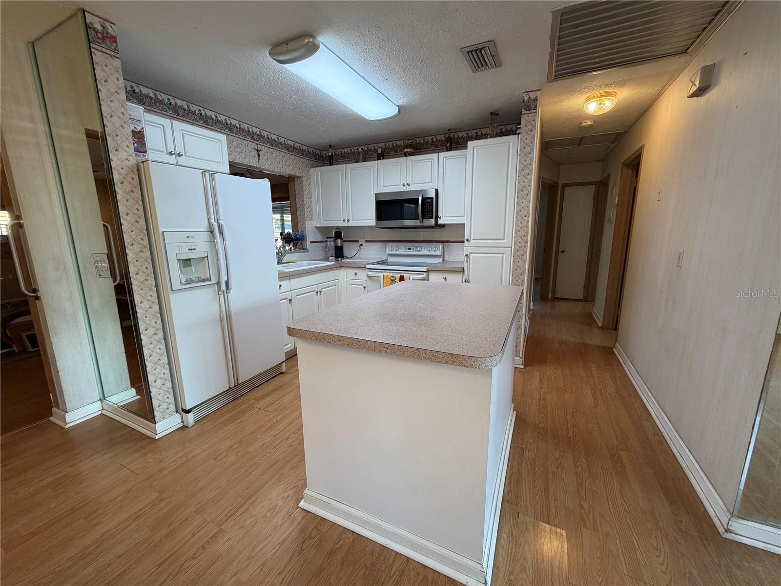 2723 W OSBORNE AVE, TAMPA, FL, 33614