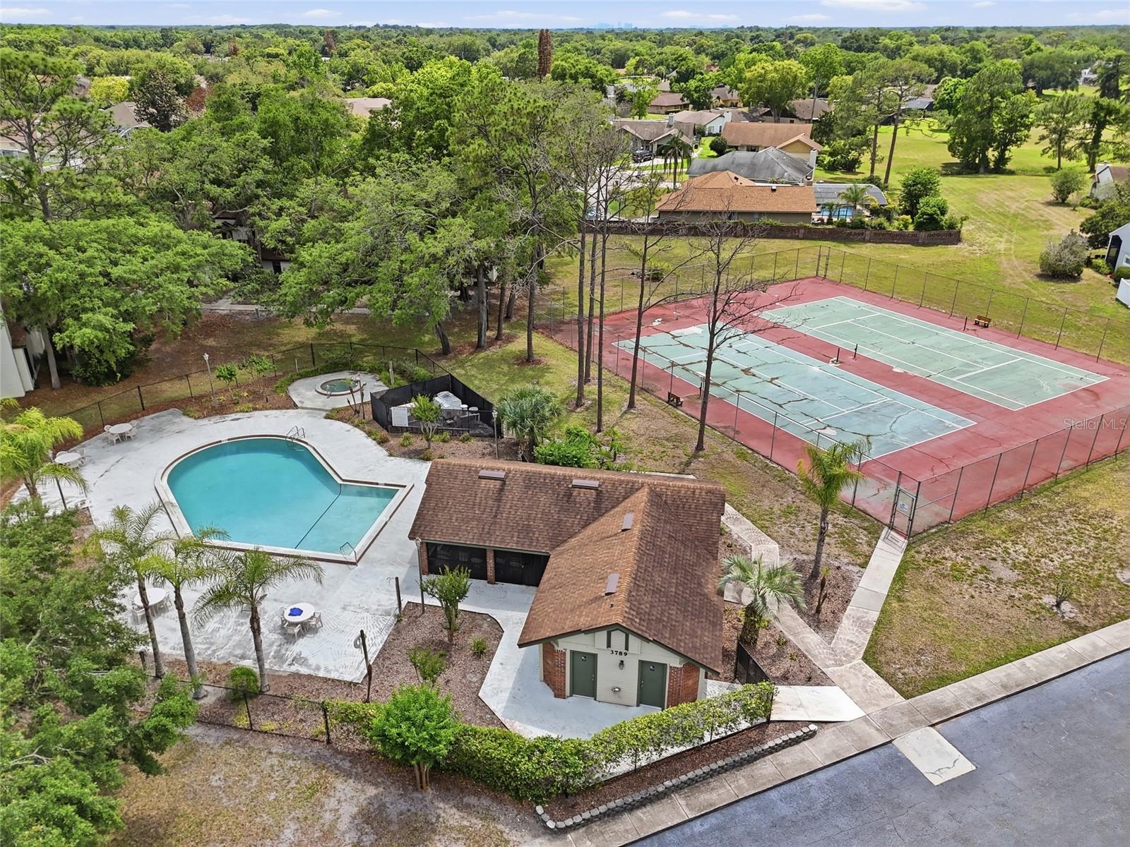 4000 CROSSROADS PL, CASSELBERRY, FL, 32707