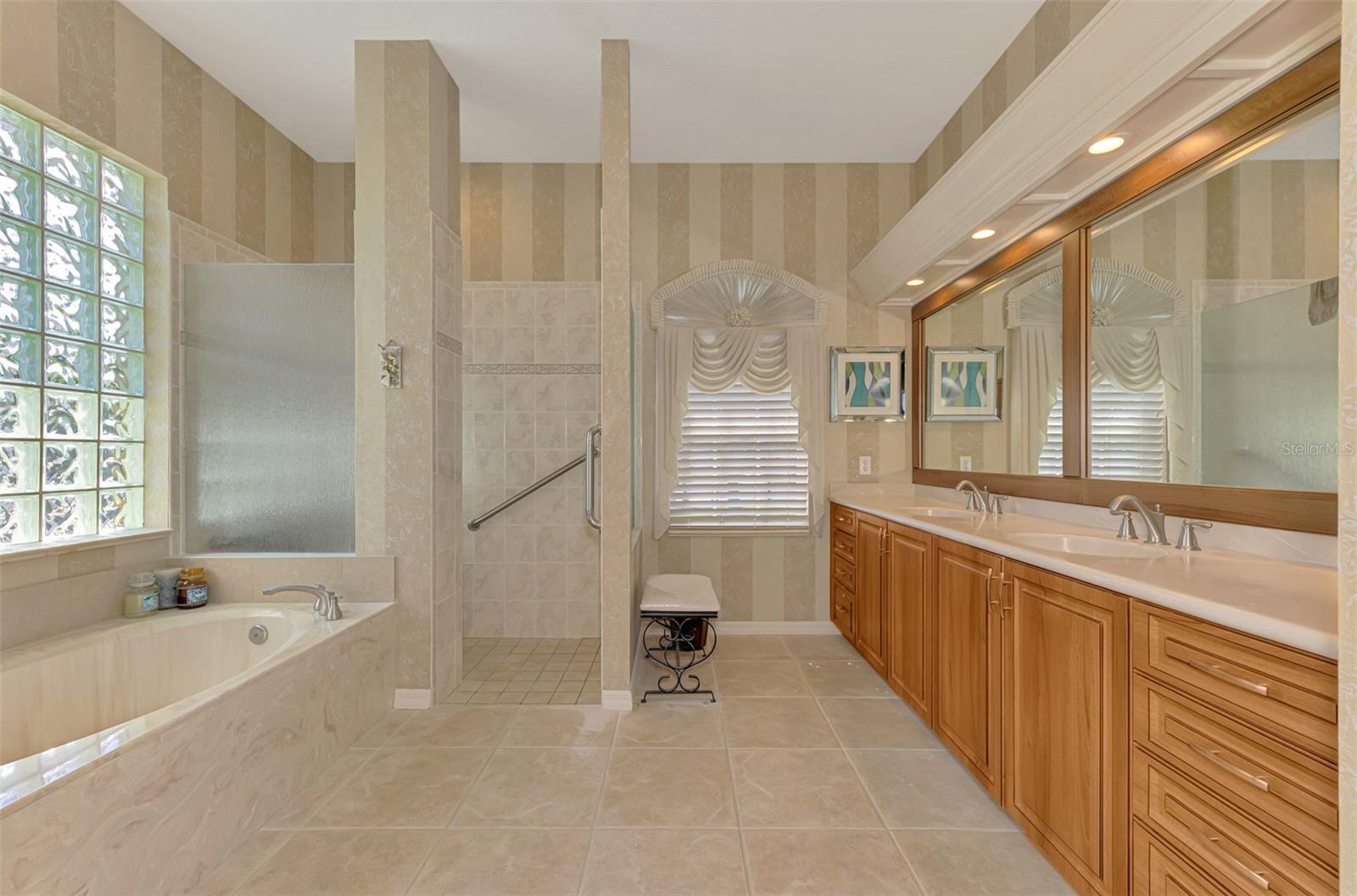 763 EGRET WALK LN, VENICE, FL, 34292