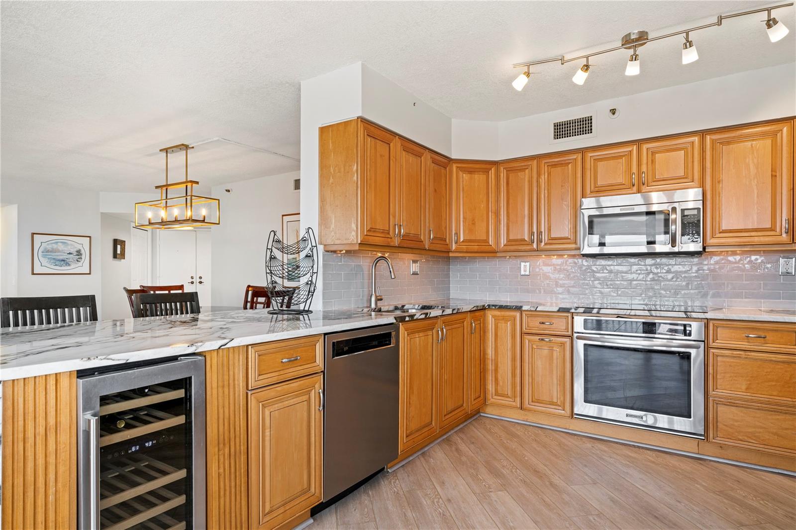 6294 BAHIA DEL MAR CIR #904, ST PETERSBURG, FL, 33715