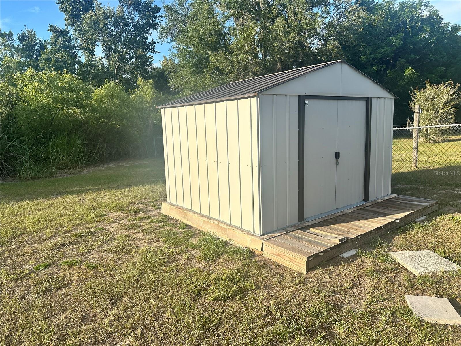 847 PARKWOOD AVE, GROVELAND, FL, 34736