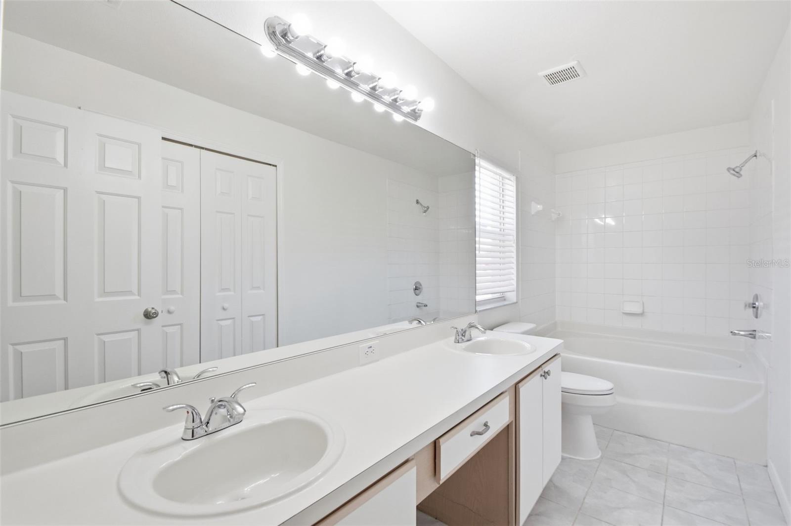 11727 BRENFORD CREST DR, RIVERVIEW, FL, 33579