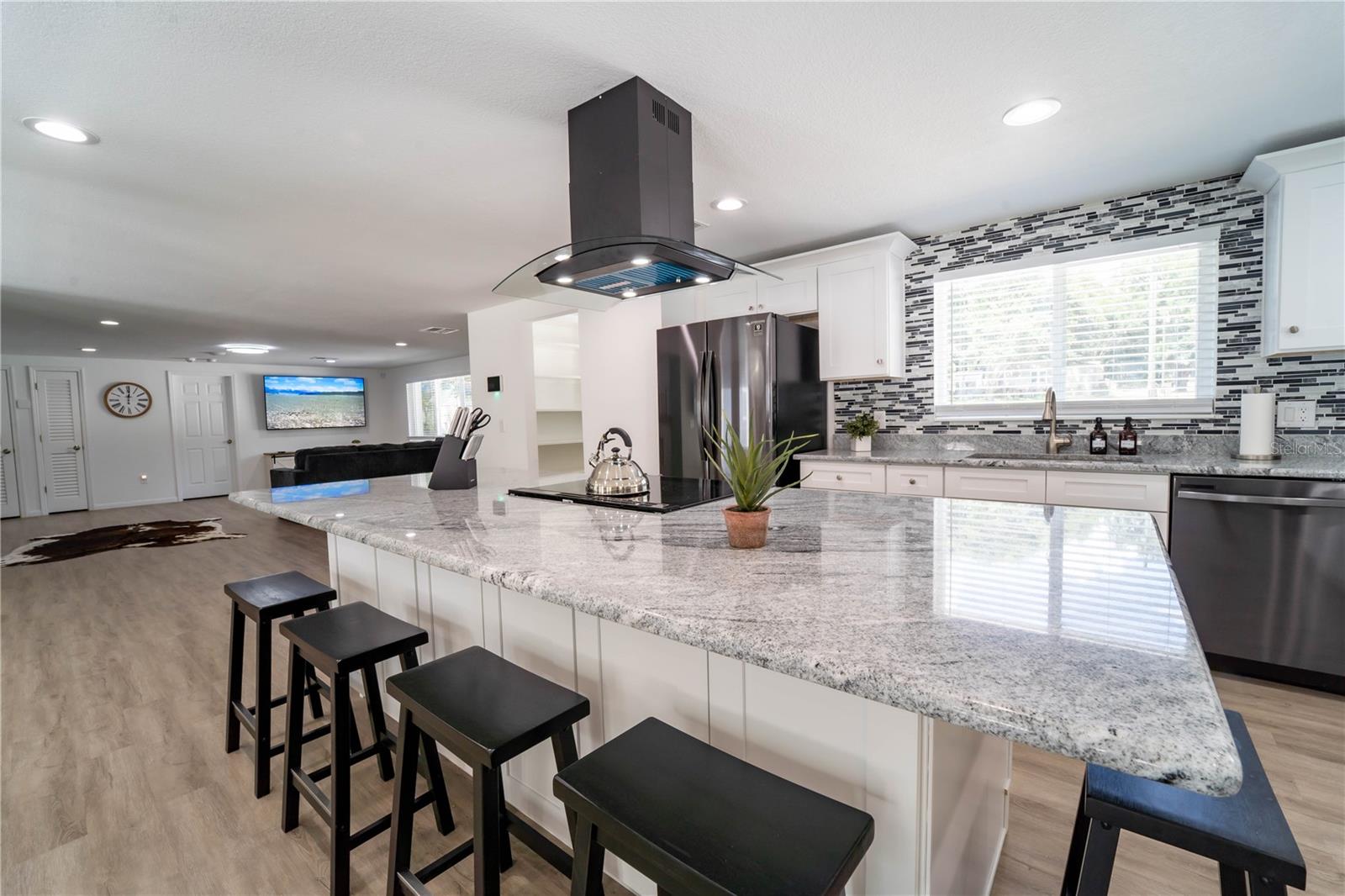 39352 COUNTY ROAD 54, ZEPHYRHILLS, FL, 33542