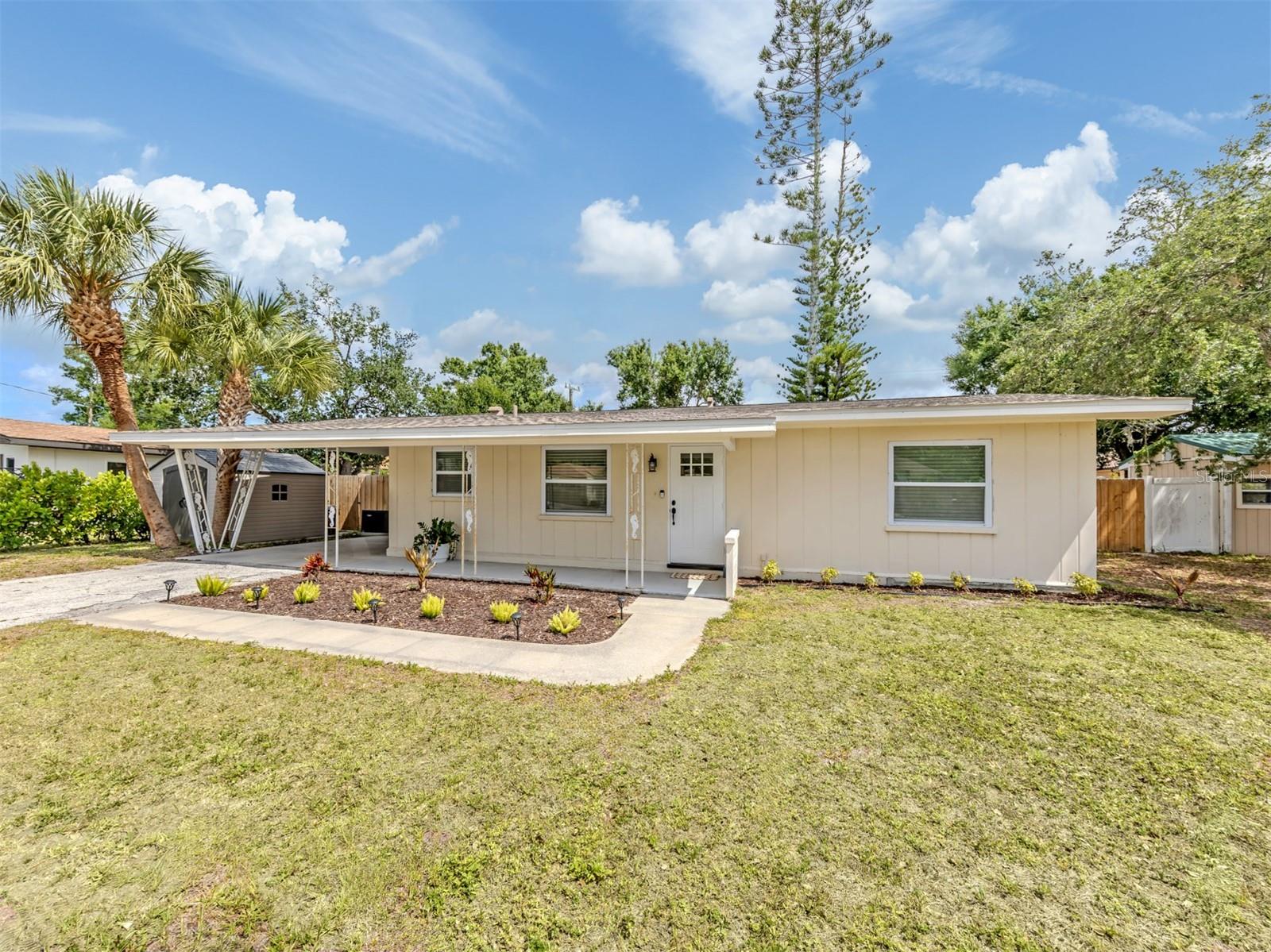 929 CYPRESS AVE, VENICE, FL, 34285