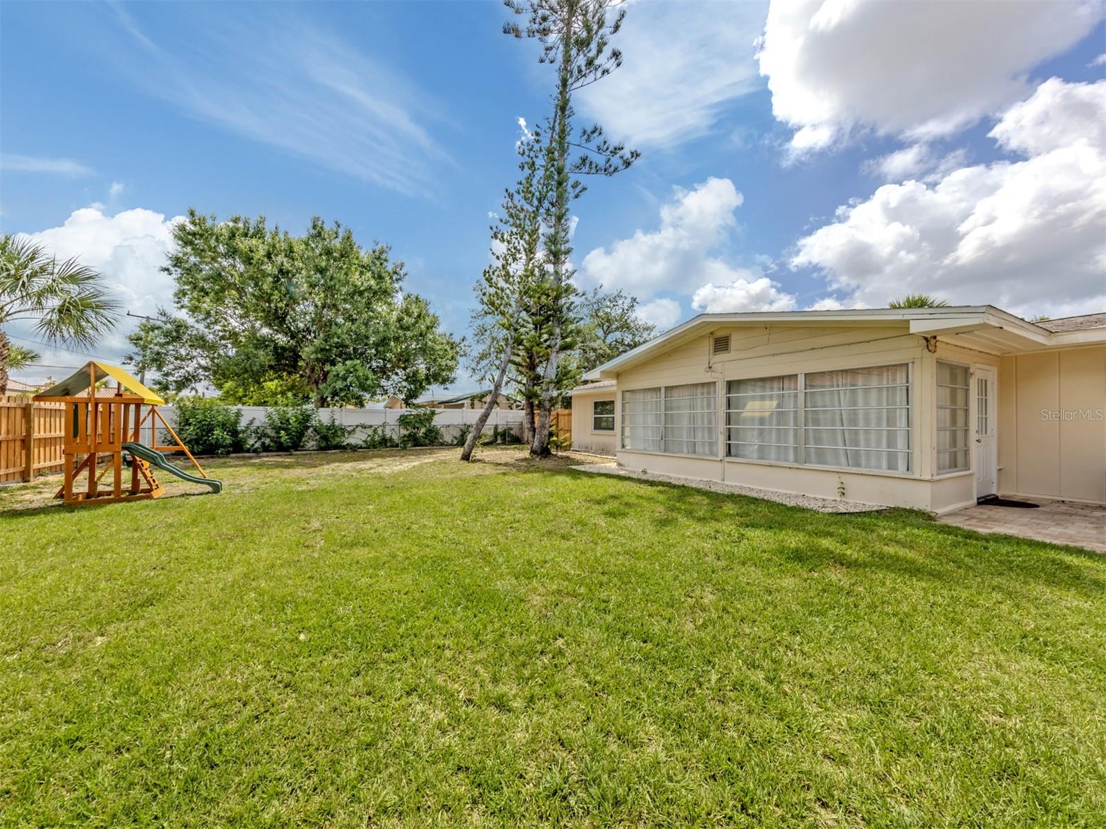 929 CYPRESS AVE, VENICE, FL, 34285