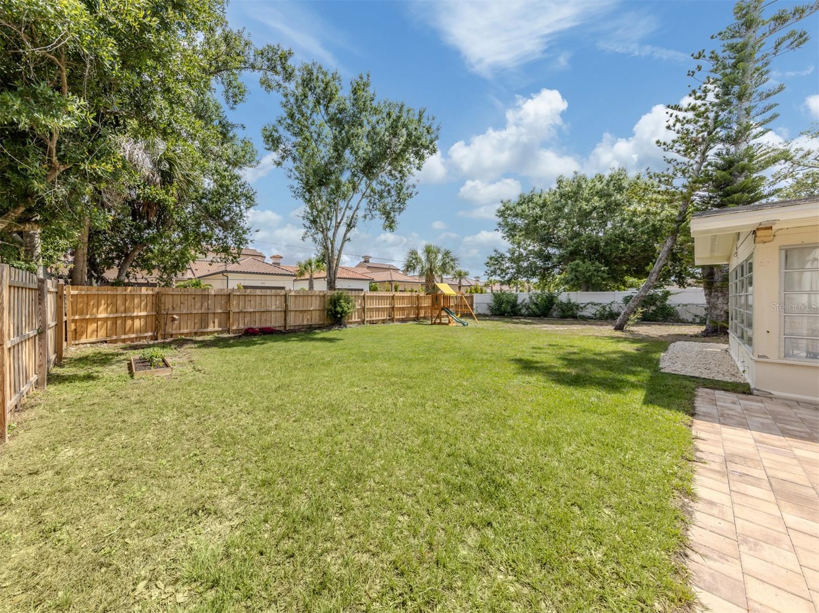 929 CYPRESS AVE, VENICE, FL, 34285