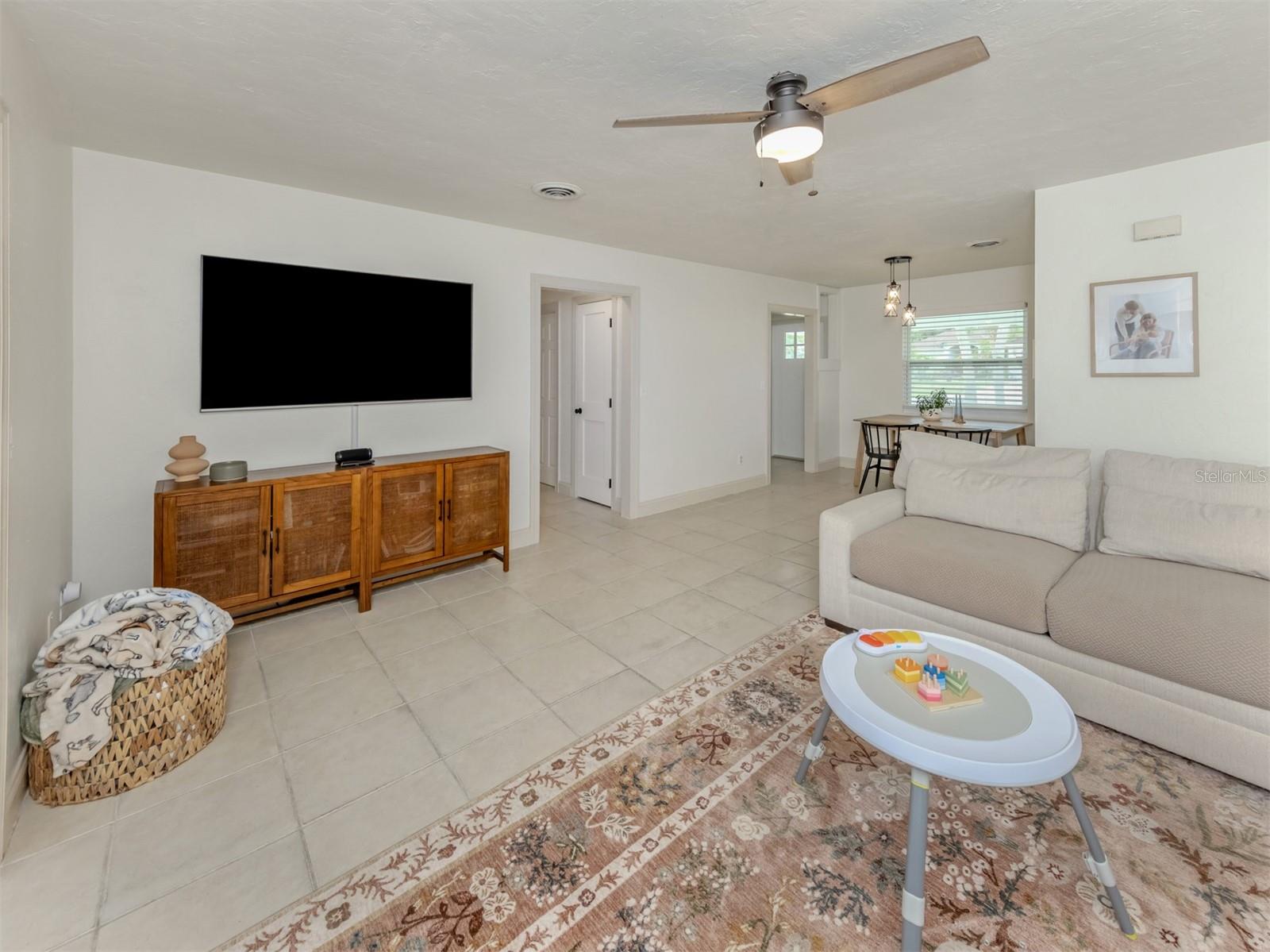 929 CYPRESS AVE, VENICE, FL, 34285