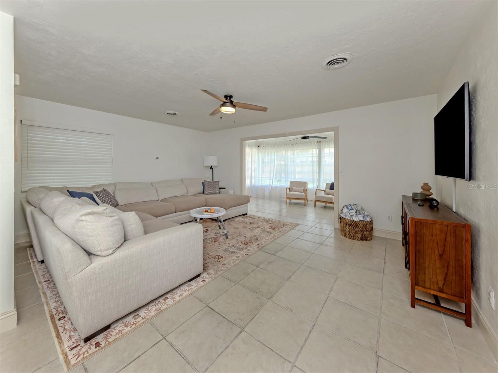 929 CYPRESS AVE, VENICE, FL, 34285