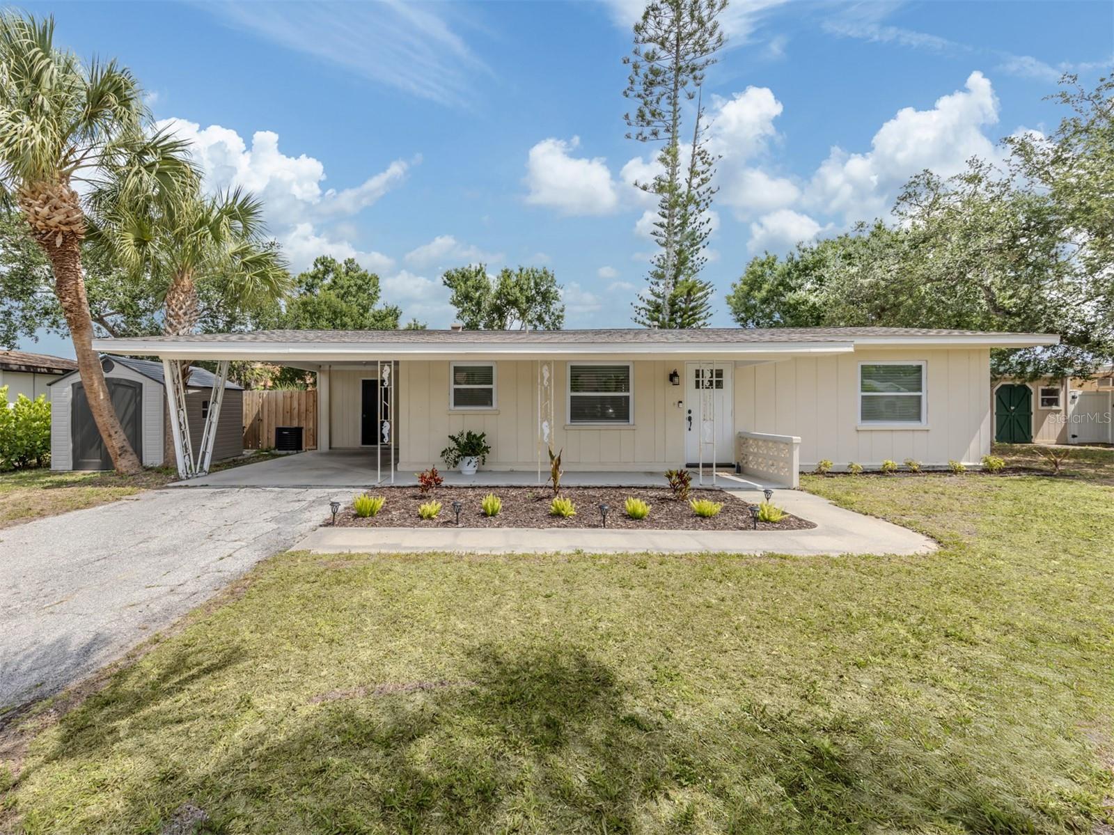 929 CYPRESS AVE, VENICE, FL, 34285
