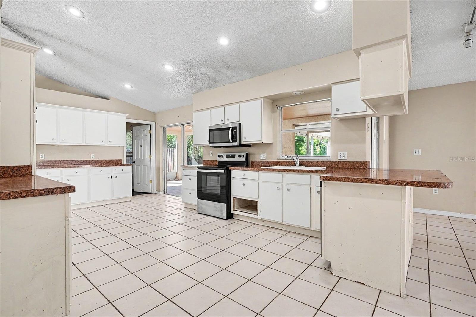 2537 JASMINE TRACE DR, KISSIMMEE, FL, 34758