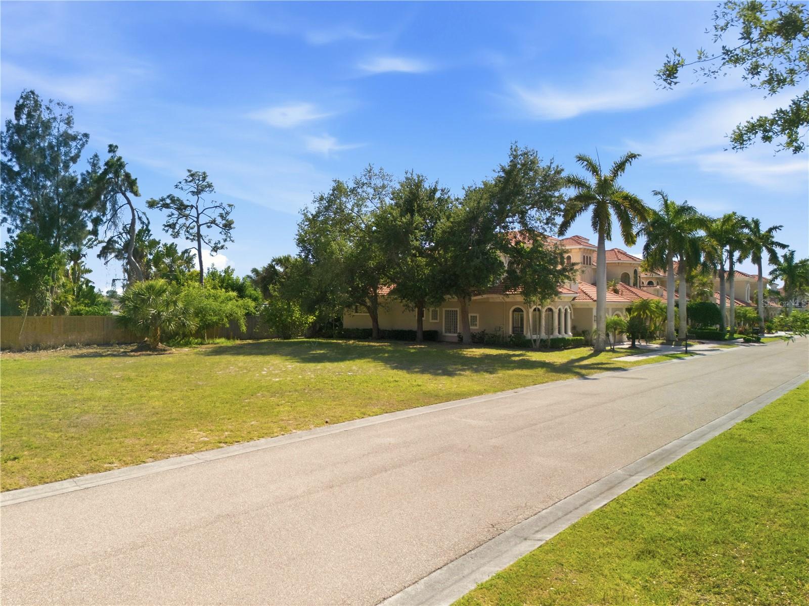 1740 ASSISI DR, SARASOTA, FL, 34231