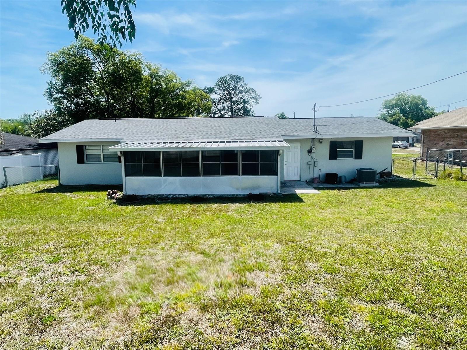 999 ELEANOR AVE, DELTONA, FL, 32725