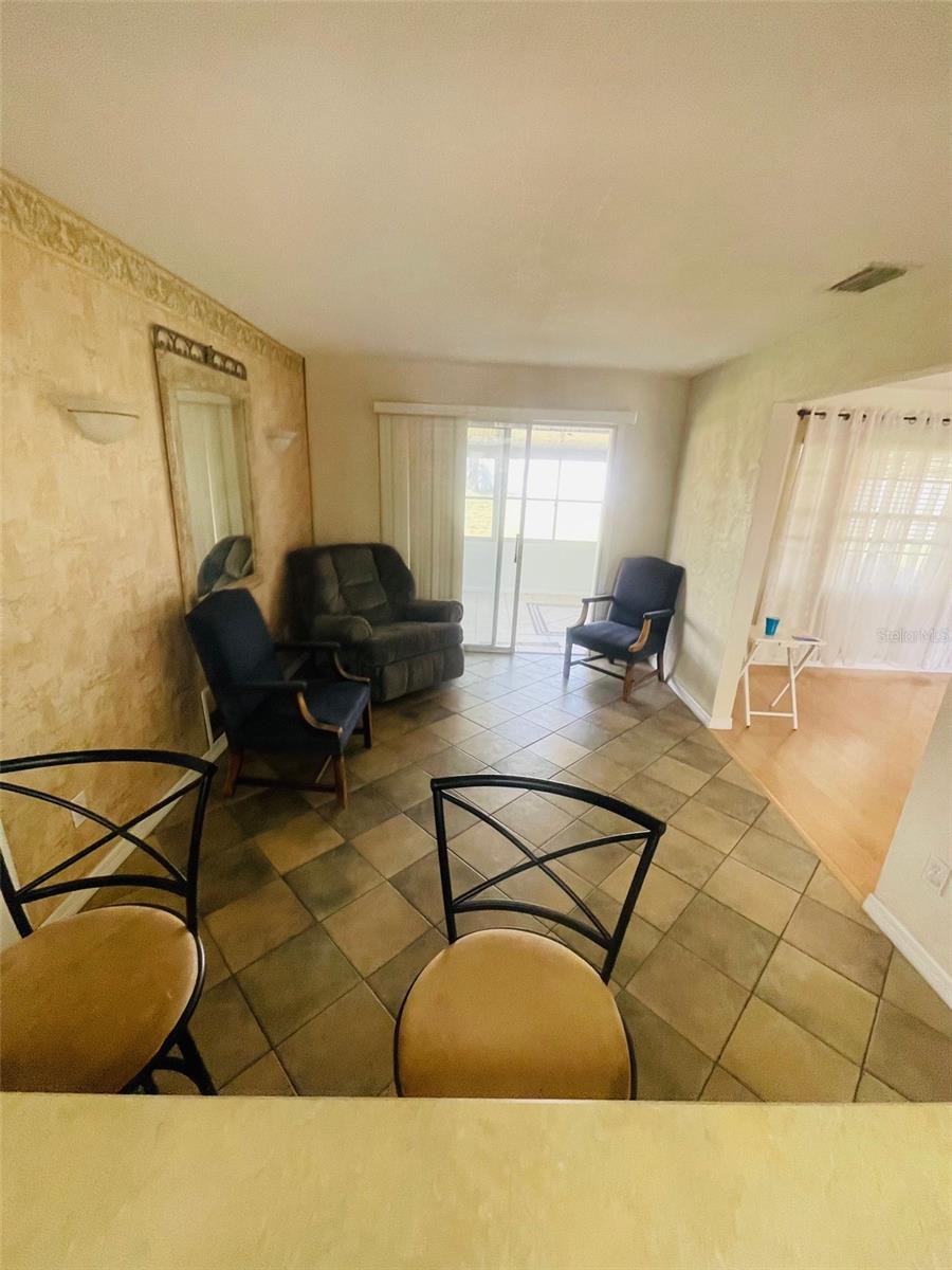 999 ELEANOR AVE, DELTONA, FL, 32725