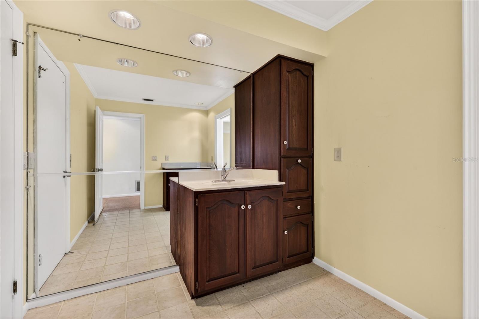 3111 WEDGEWOOD DR, BELLEAIR BEACH, FL, 33786