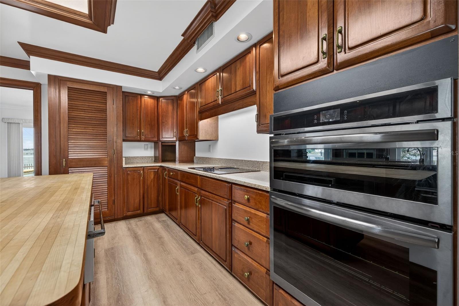 3111 WEDGEWOOD DR, BELLEAIR BEACH, FL, 33786