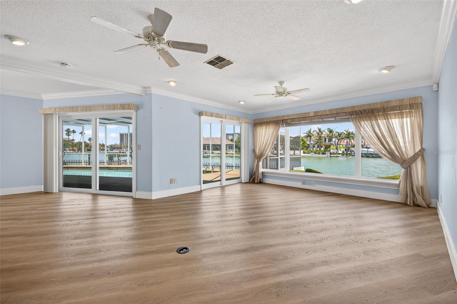3111 WEDGEWOOD DR, BELLEAIR BEACH, FL, 33786