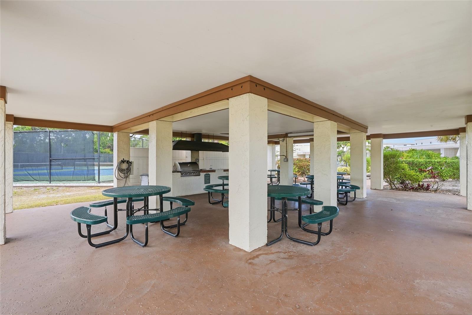 5967 TERRACE PARK DR N #201, ST PETERSBURG, FL, 33709