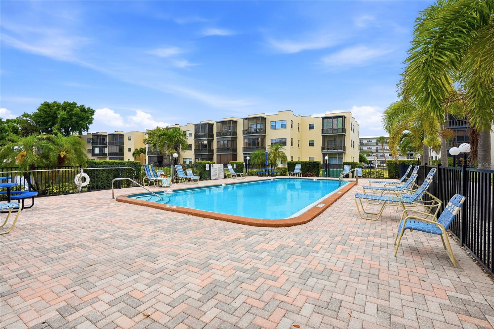5967 TERRACE PARK DR N #201, ST PETERSBURG, FL, 33709