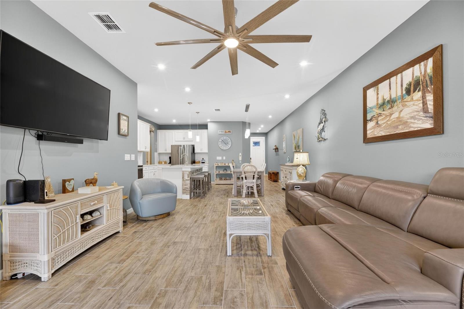 3766 LAUGHING DOVE AVE, SUN CITY CENTER, FL, 33573